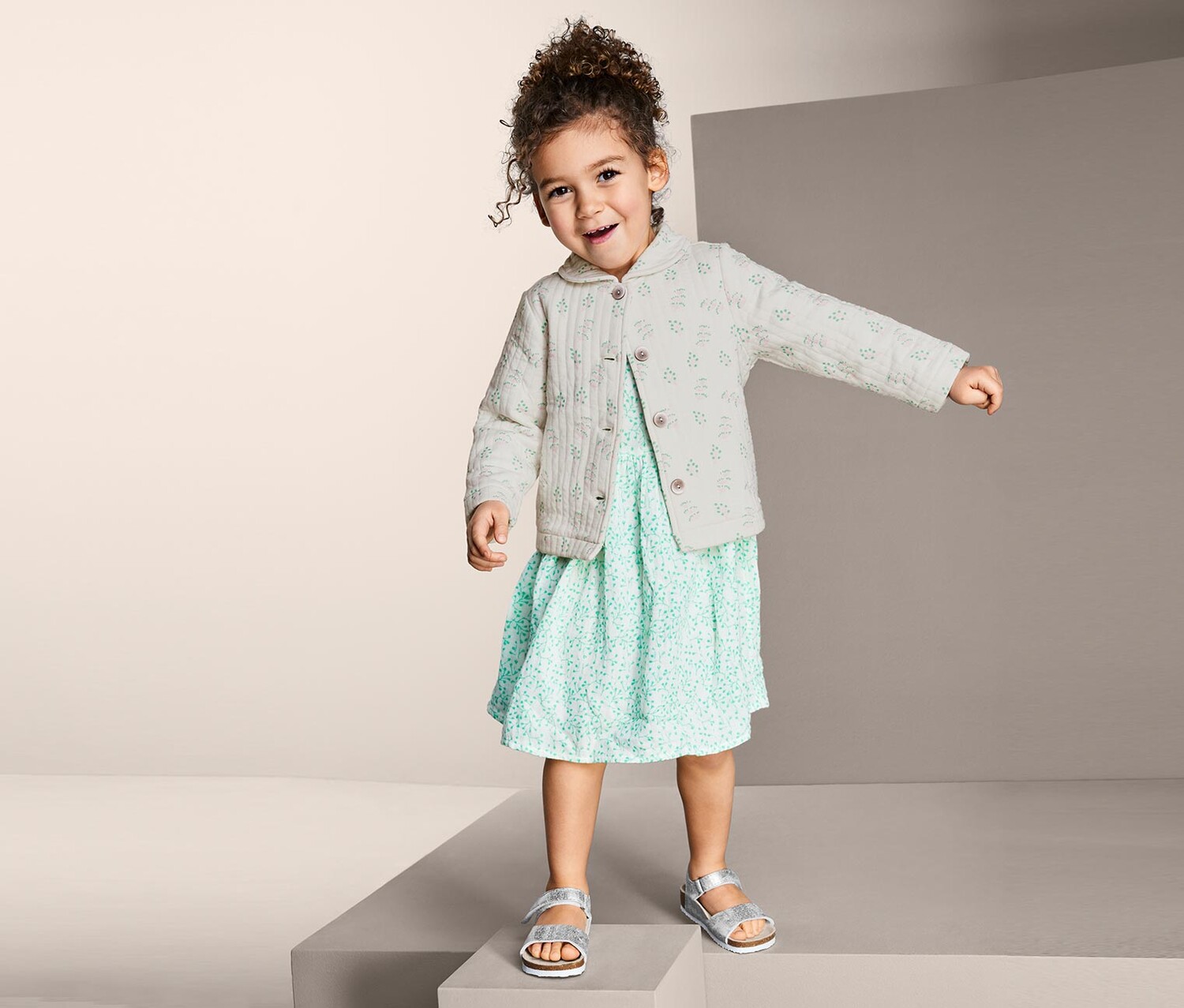 Хлопковая стеганая куртка Tchibo
Хлопковая стеганая куртка Tchibo