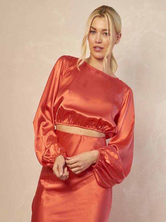 Сатиновая кроп-топ Chi Chi London, Red
Сатиновая кроп-топ Chi Chi London, Red