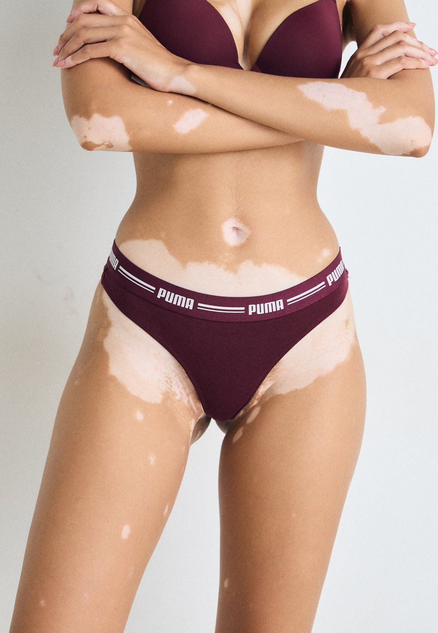 Трусы Puma WOMEN 2 PACK, Scarlet Red/Bordeaux
Трусы Puma WOMEN 2 PACK, Scarlet Red/Bordeaux