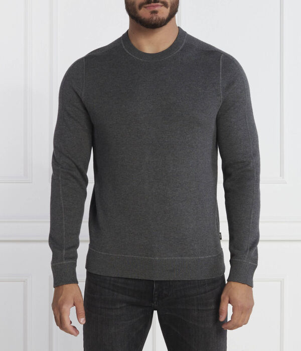 Свитер мужской Boss облегающего кроя, черный 
Свитер мужской Boss облегающего кроя, черный