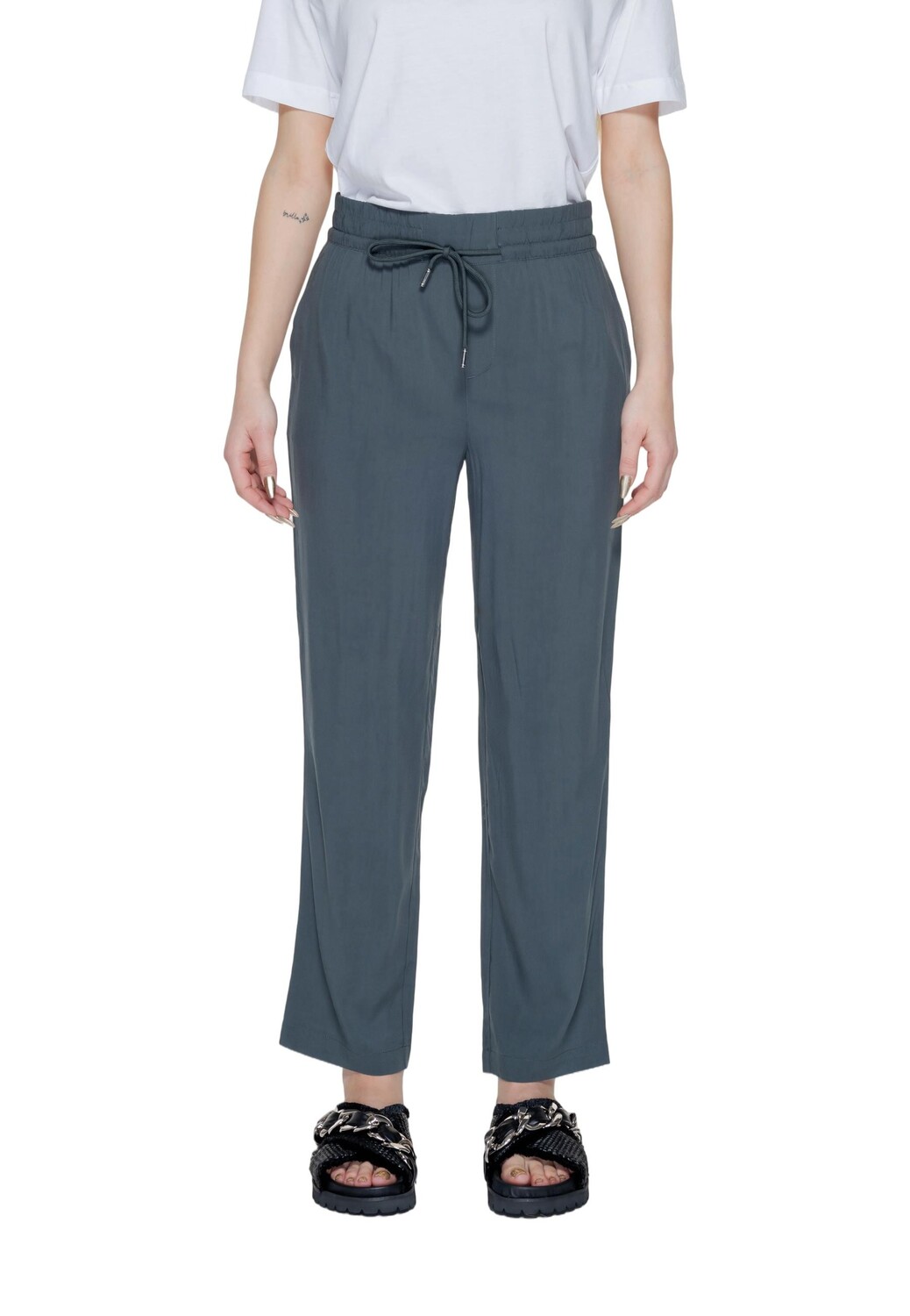 Брюки женские Street One широкого кроя из вискозы, зеленый
Брюки женские Street One широкого кроя из вискозы, зеленый