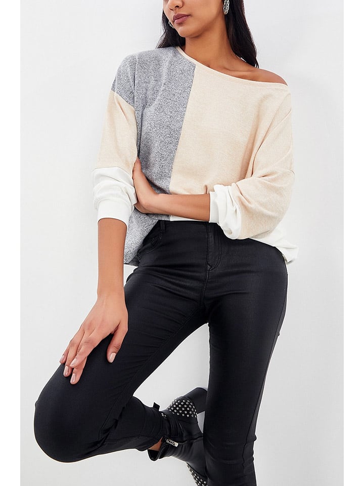 Лонгслив Milan Kiss, бежевый
Лонгслив Milan Kiss, бежевый