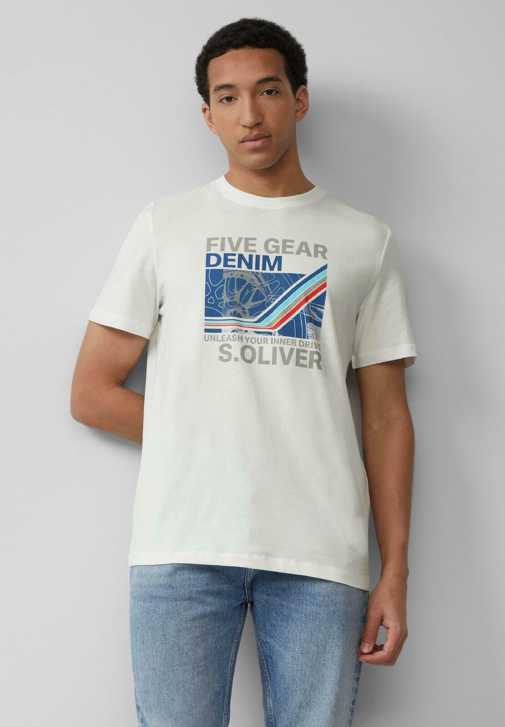 Футболка с принтом MIT ARTWORK UND FRONT s.Oliver, кремовый
Футболка с принтом MIT ARTWORK UND FRONT s.Oliver, кремовый