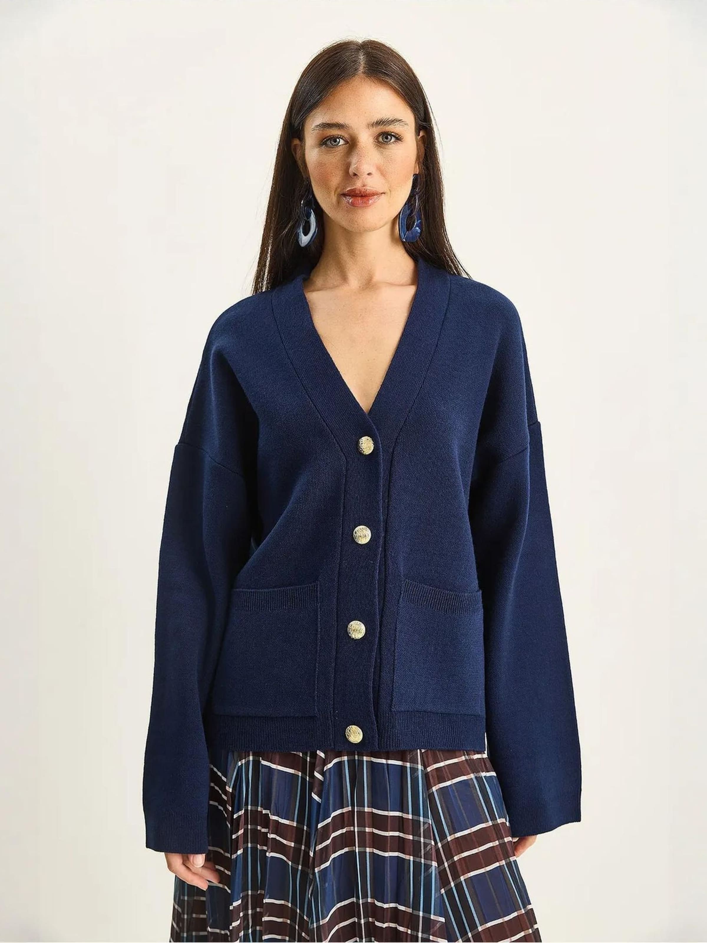 Bianco Lucci Вязаный кардиган в морском синем
Bianco Lucci Вязаный кардиган в морском синем