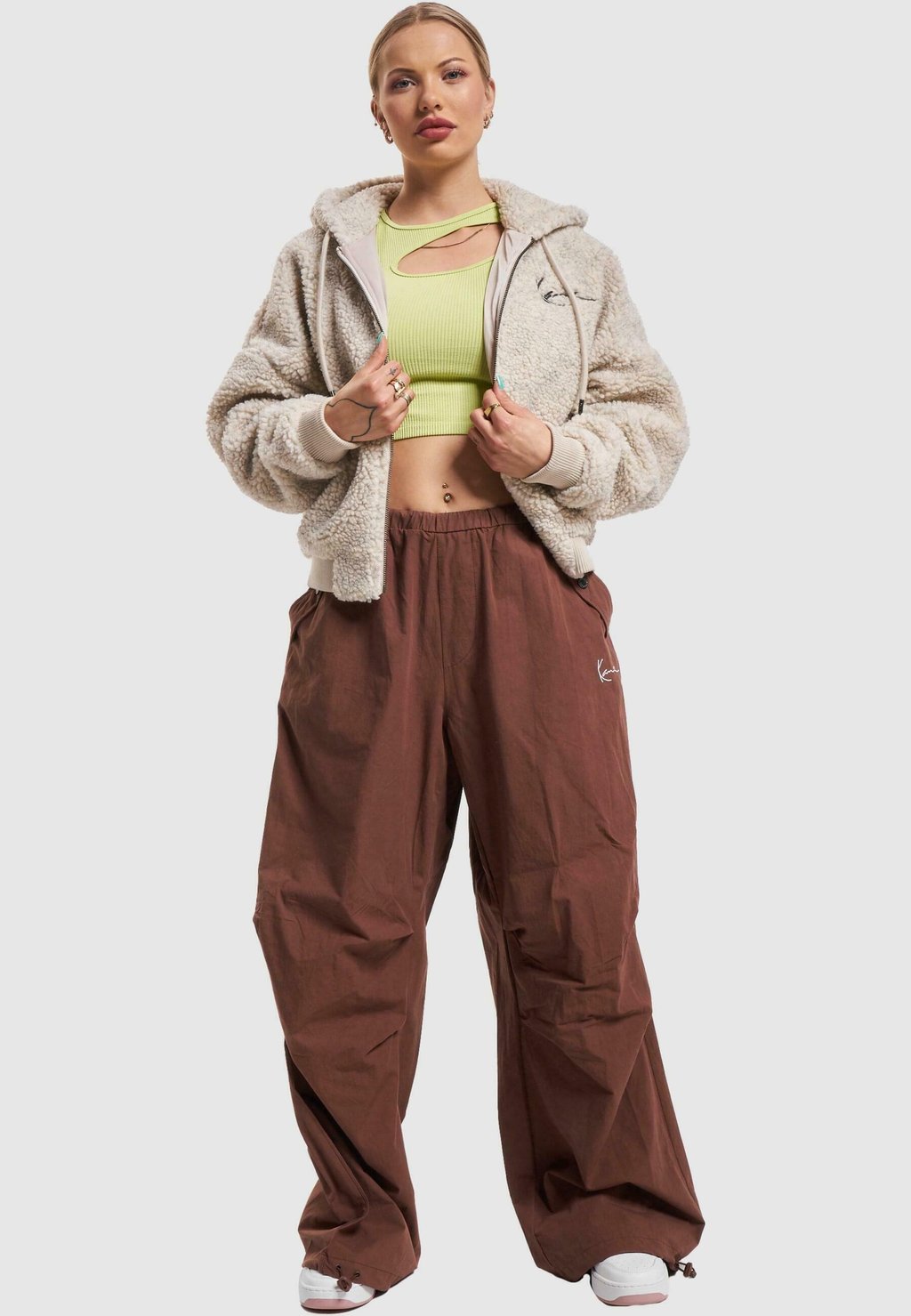 Флисовая куртка METAL SIGNATURE TEDDY FULL ZIP Karl Kani, бежевый
Флисовая куртка METAL SIGNATURE TEDDY FULL ZIP Karl Kani, бежевый