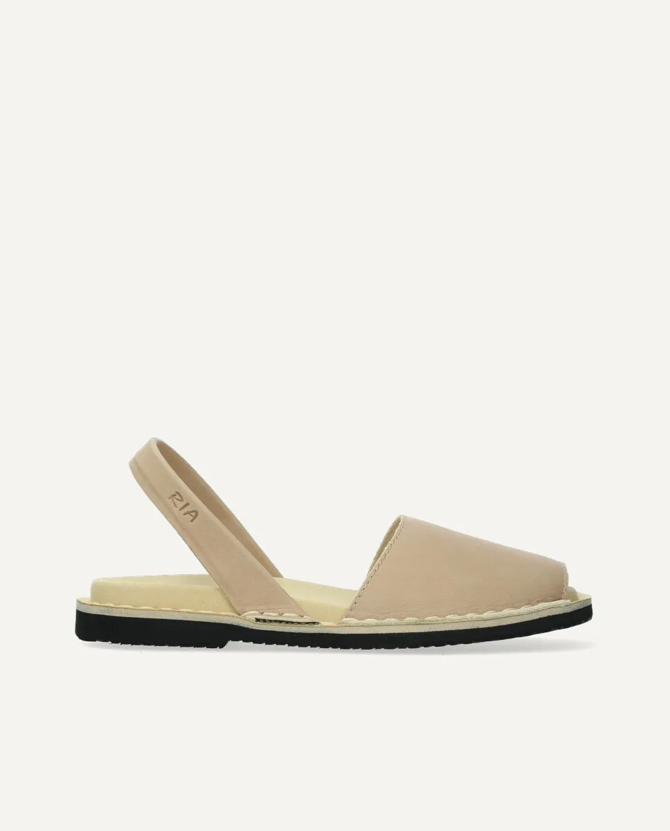 Унисекс эспадрильи из кожи с анатомической подошвой Ria Menorca, бежевый
Унисекс эспадрильи из кожи с анатомической подошвой Ria Menorca, бежевый