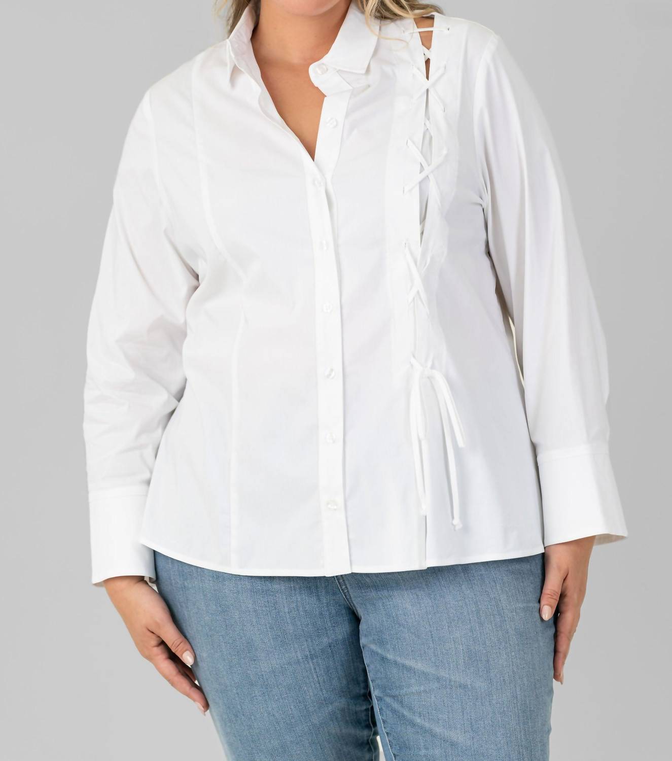 Топ Naomi на шнуровке в белом Finley
Топ Naomi на шнуровке в белом Finley