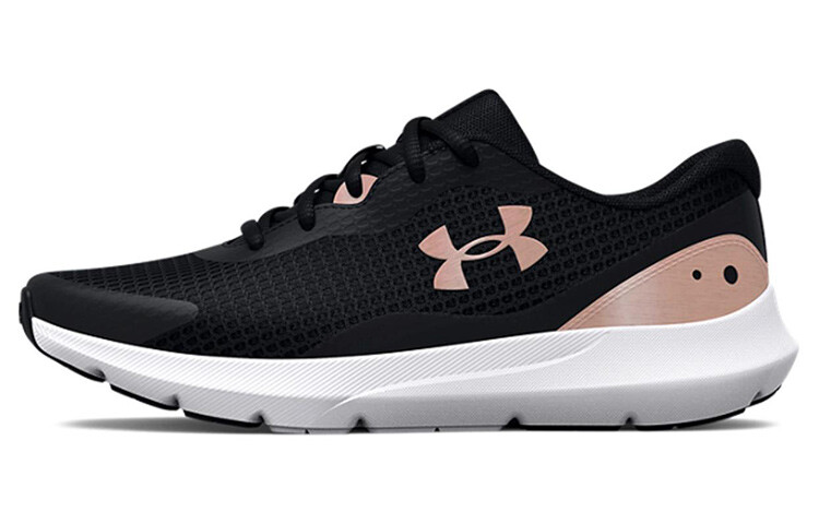 Кроссовки женские Surge 3 Low-top, черные/пудровые Under Armour
Кроссовки женские Surge 3 Low-top, черные/пудровые Under Armour
