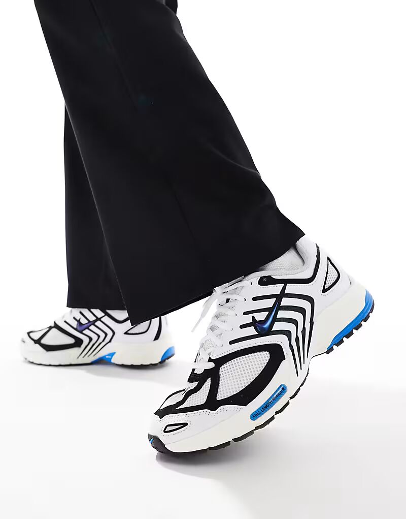 Кроссовки Air Pegasus 2005 белого, черного и синего цветов Nike
Кроссовки Air Pegasus 2005 белого, черного и синего цветов Nike