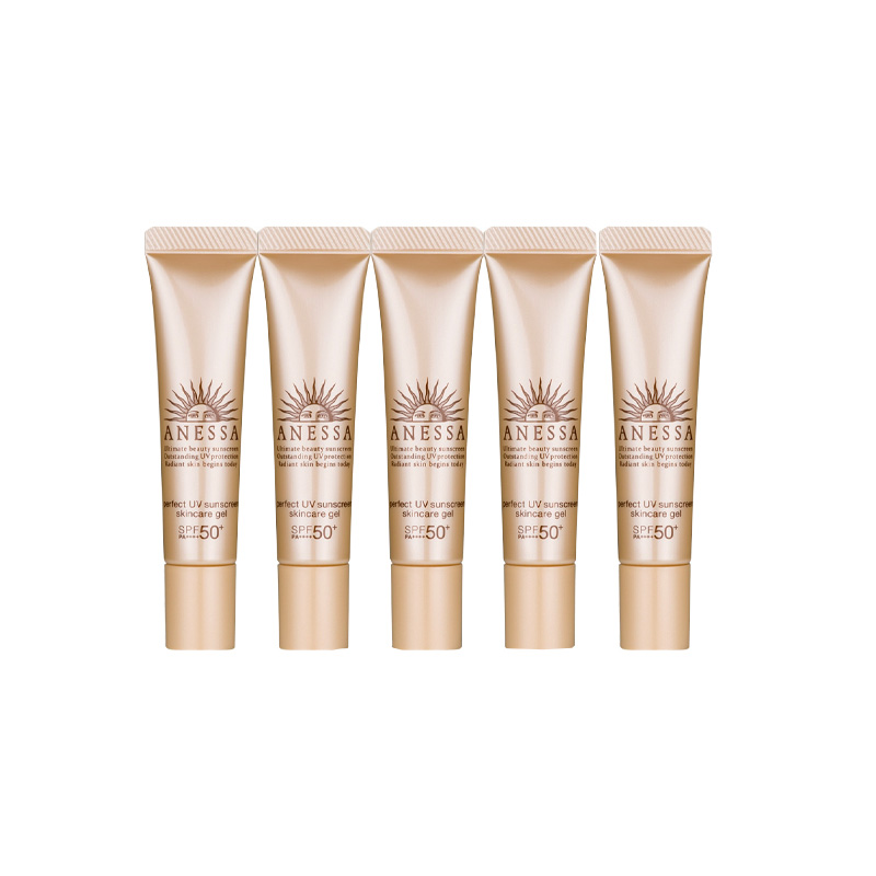 Гель с золотыми стразами для защиты от солнца увлажняющий освежающий солнцезащитный 15г*3 ANESSA
Гель с золотыми стразами для защиты от солнца увлажняющий освежающий солнцезащитный 15г*3 ANESSA