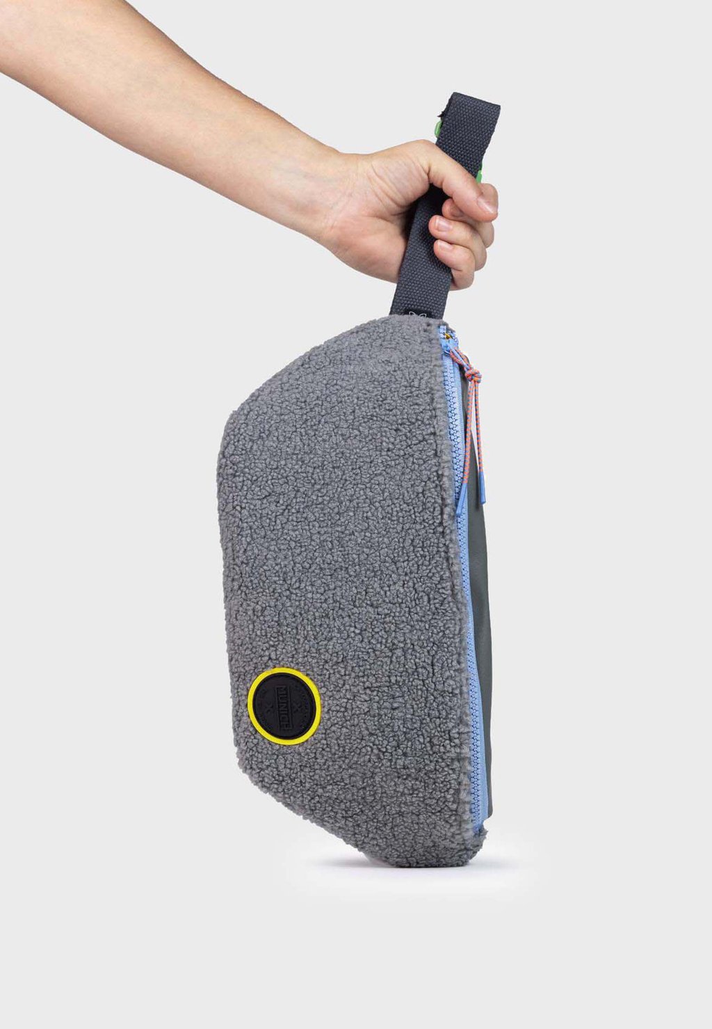 Поясная сумка DEEP Munich, светло-серый
Поясная сумка DEEP Munich, светло-серый