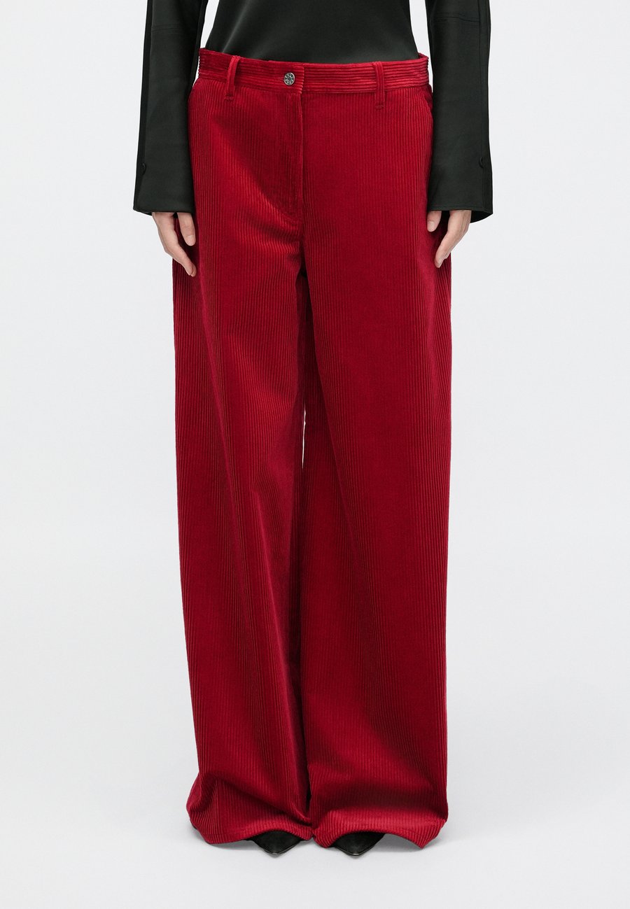 Брюки Filippa K WIDE LEG , Rose Red/Dark Red
Брюки Filippa K WIDE LEG , Rose Red/Dark Red