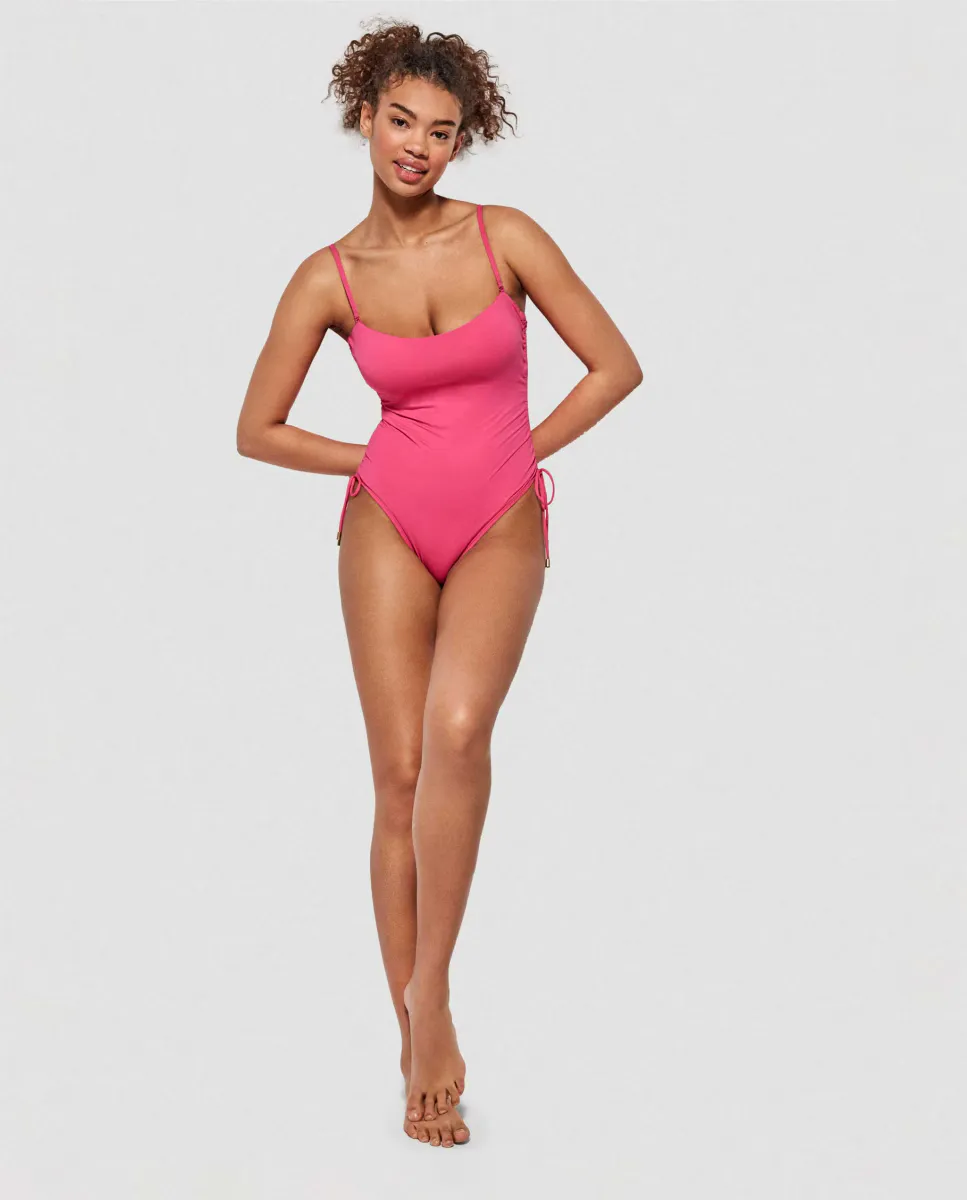 Женский купальник без косточек и на поролоне со съемными бретелями Gisela, цвет Fucsia
Женский купальник без косточек и на поролоне со съемными бретелями Gisela, цвет Fucsia