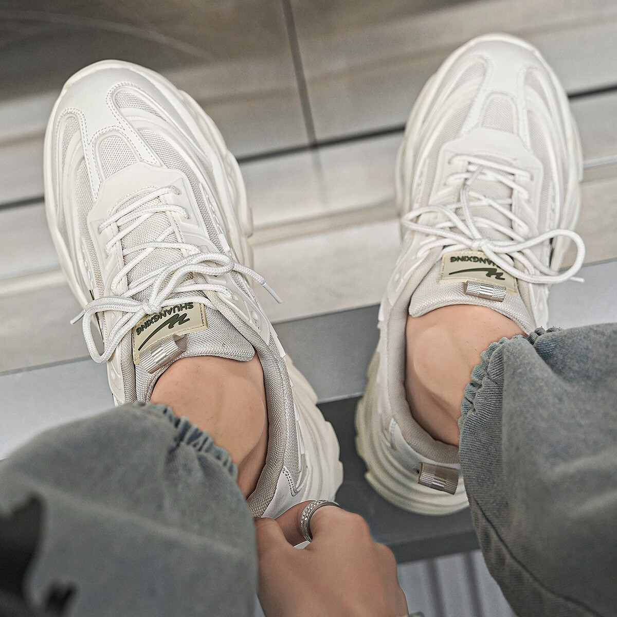 Кроссовки мужские толстые низкие коричневый Binary
Кроссовки мужские толстые низкие коричневый Binary