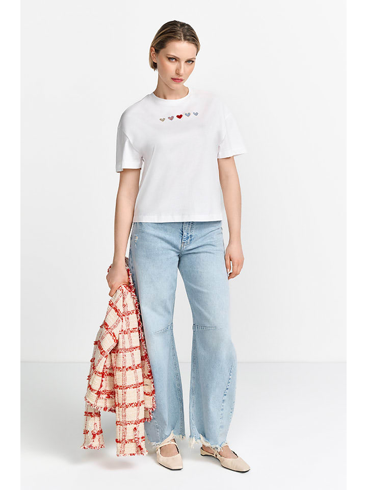 Белая рубашка Rich&Royal
Белая рубашка Rich&Royal