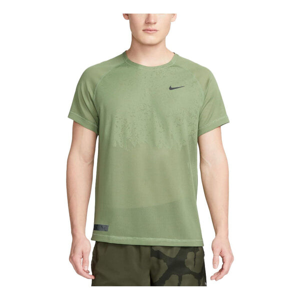 Футболка Nike Dri-FIT ADV Run Division TechKnit Short-Sleeve Running Top 'Green', зеленый
Футболка Nike Dri-FIT ADV Run Division TechKnit Short-Sleeve Running Top 'Green', зеленый