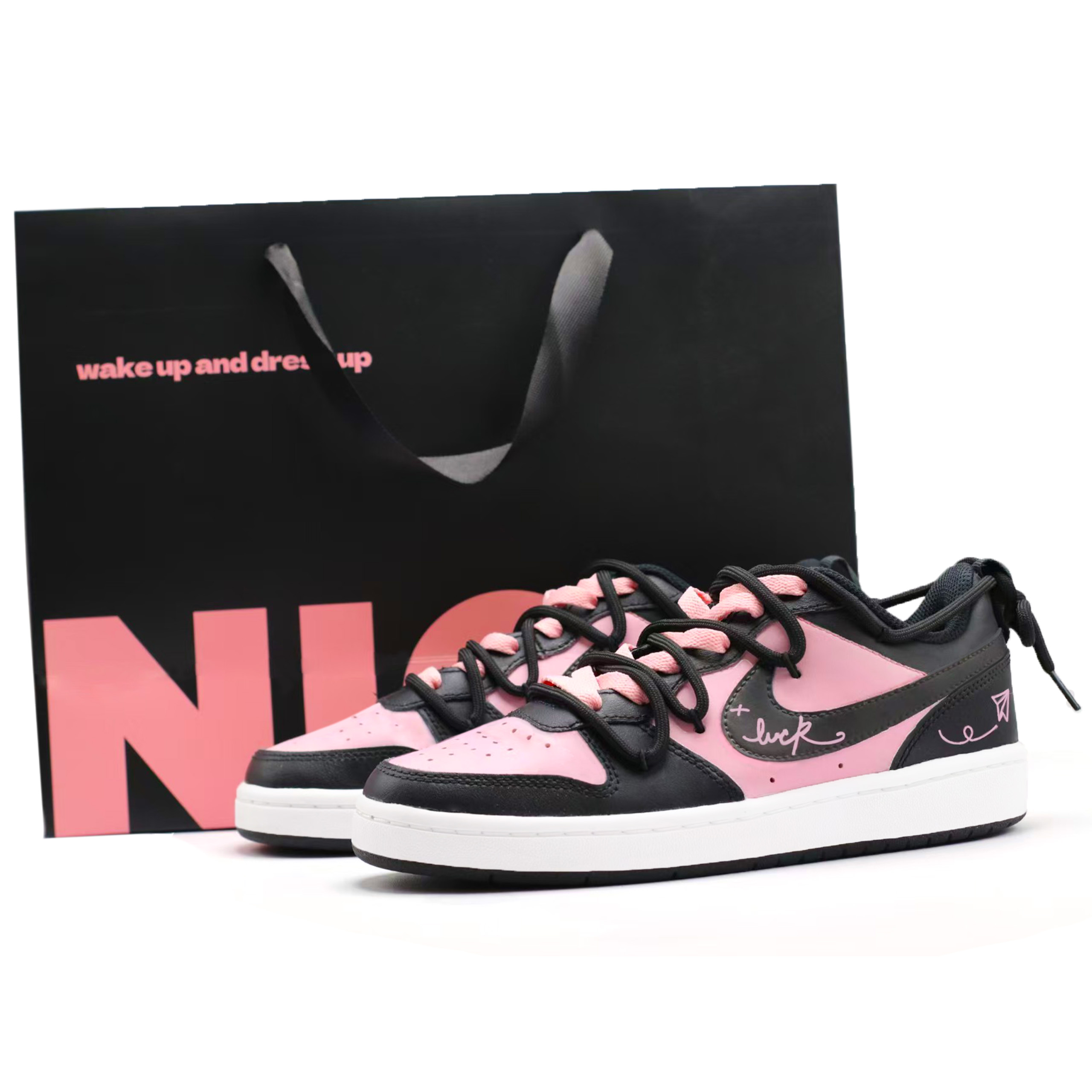 Низкие кроссовки для скейтбординга Court Borough Urban Chic Style Lucky, устойчивые к истиранию и скольжению Nike, розовый
Низкие кроссовки для скейтбординга Court Borough Urban Chic Style Lucky, устойчивые к истиранию и скольжению Nike, розовый