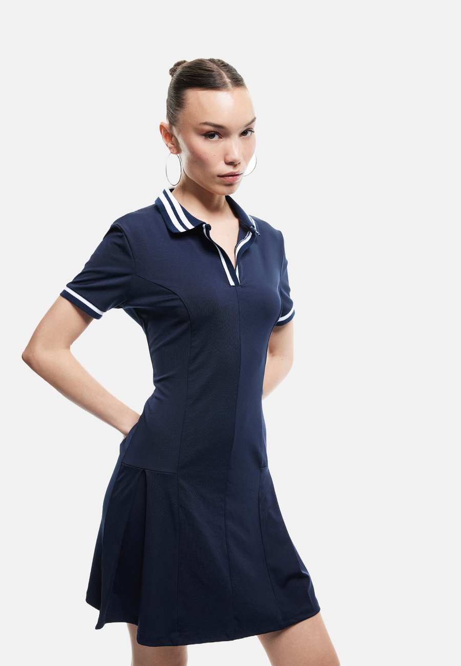 Платье Koton POLO NECK, Dark Blue
Платье Koton POLO NECK, Dark Blue