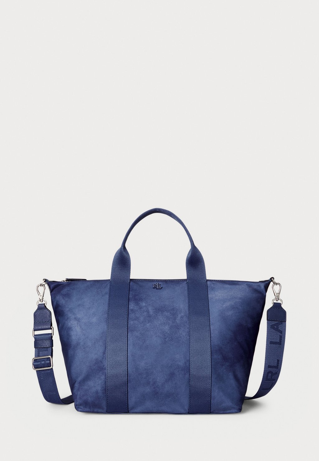 Сумка-тоут NYLON EXTRA LARGE STEVIE ZIP TOTE BAG Lauren Ralph Lauren, синий
Сумка-тоут NYLON EXTRA LARGE STEVIE ZIP TOTE BAG Lauren Ralph Lauren, синий