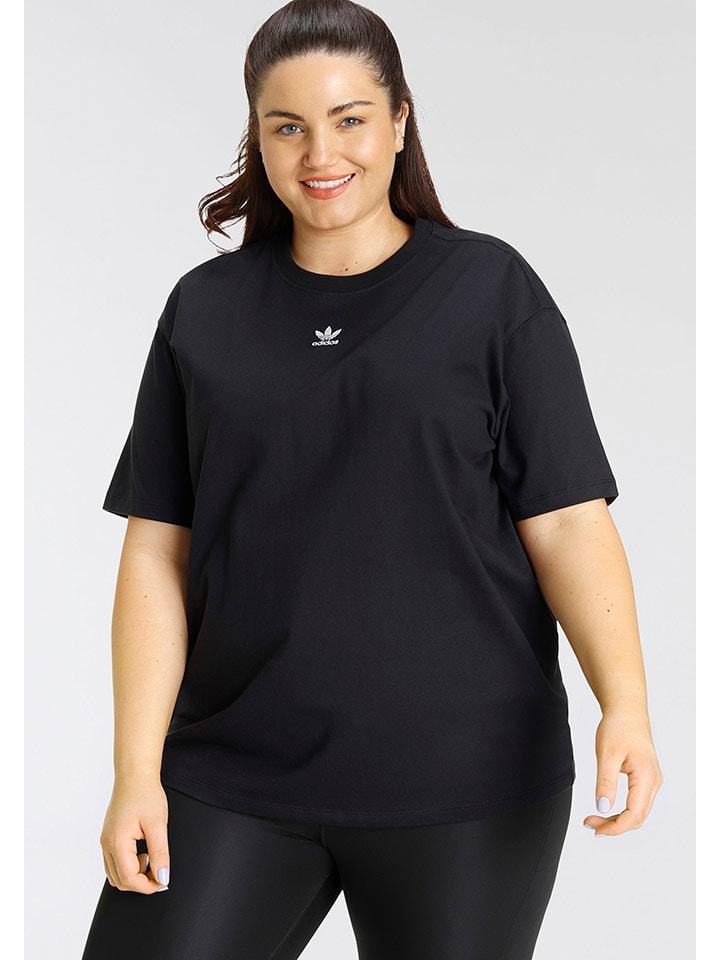 Футболка adidas, черный
Футболка adidas, черный