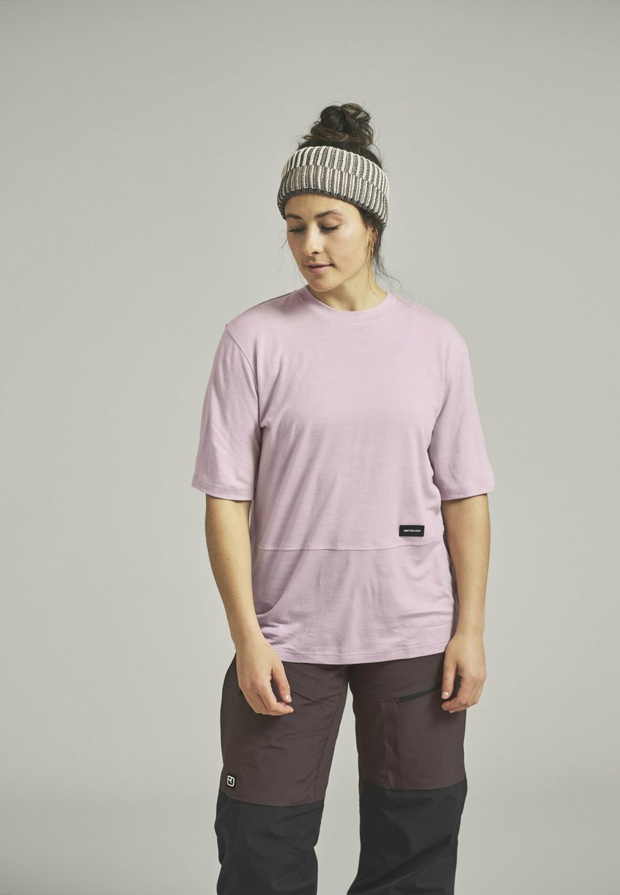 Футболка ORTOVOX 185 MERINO PATCH, Light Pink, Розовый, Футболка ORTOVOX 185 MERINO PATCH, Light Pink
Футболка ORTOVOX 185 MERINO PATCH, Light Pink, Розовый, Футболка ORTOVOX 185 MERINO PATCH, Light Pink