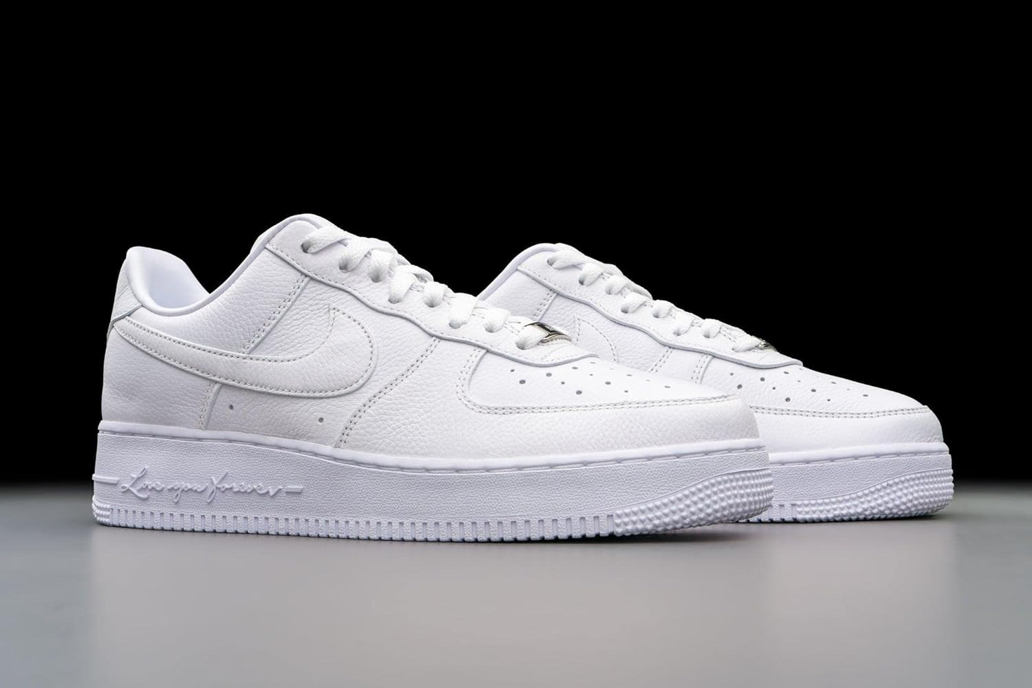 Nike x NOCTA Air Force 1 Low SP - Certified Lover Boy
Nike x NOCTA Air Force 1 Low SP - Certified Lover Boy