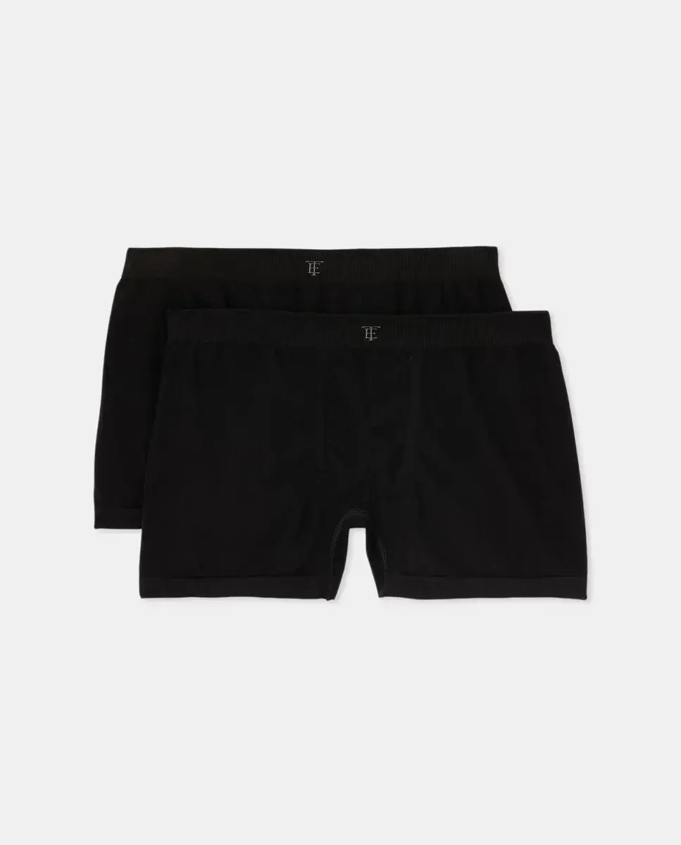 Набор из 2 мужских однотонных боксеров бесшовной вязки Emidio Tucci, чёрный
Набор из 2 мужских однотонных боксеров бесшовной вязки Emidio Tucci, чёрный