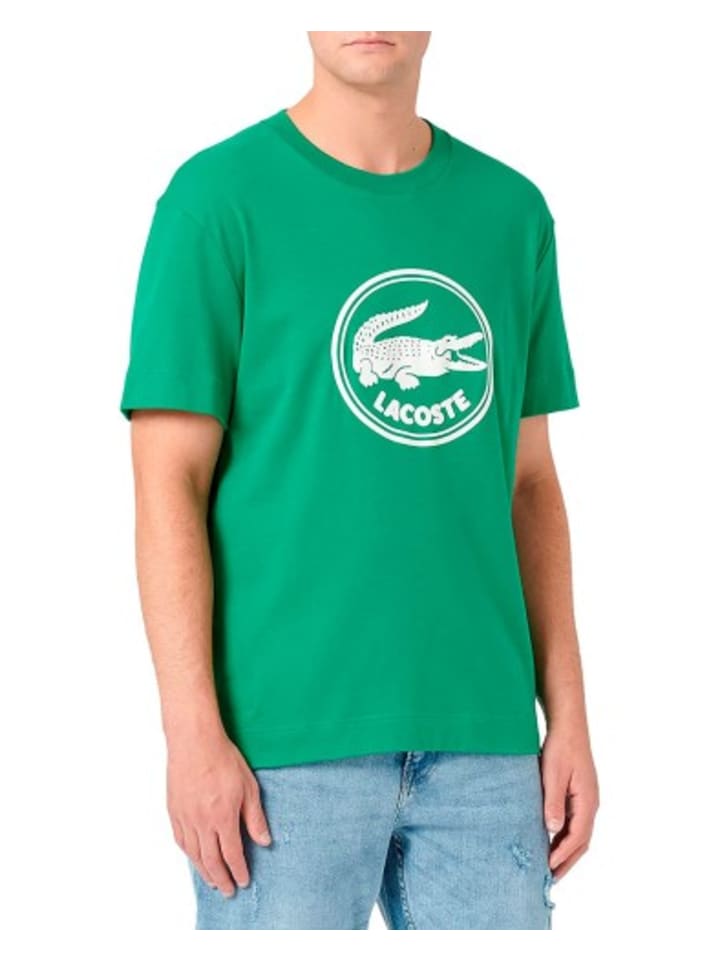 Футболка в Lacoste
Футболка в Lacoste