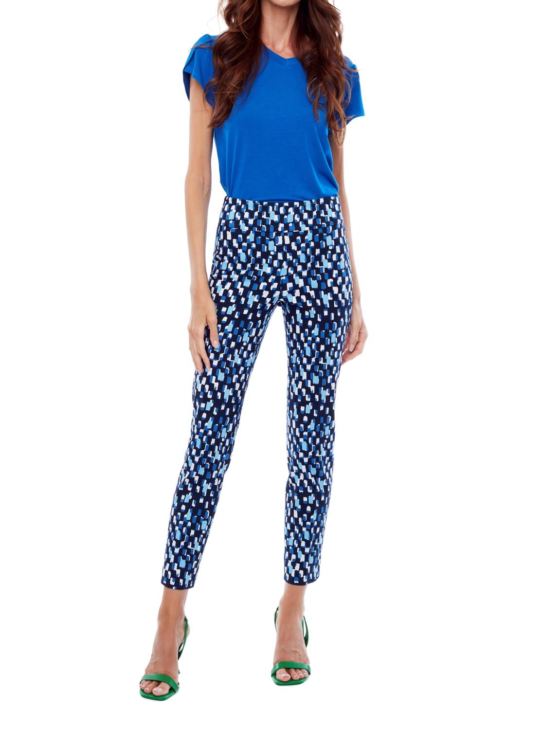 Узкие брюки с утягивающим эффектом на животе в Chex up!
Узкие брюки с утягивающим эффектом на животе в Chex up!