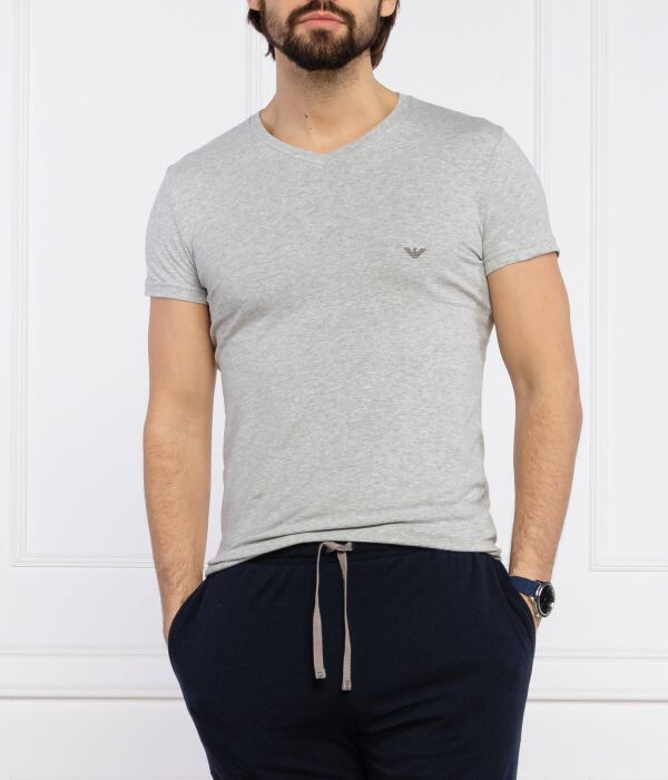 Футболка мужская Emporio Armani с v-образным вырезом, серый
Футболка мужская Emporio Armani с v-образным вырезом, серый