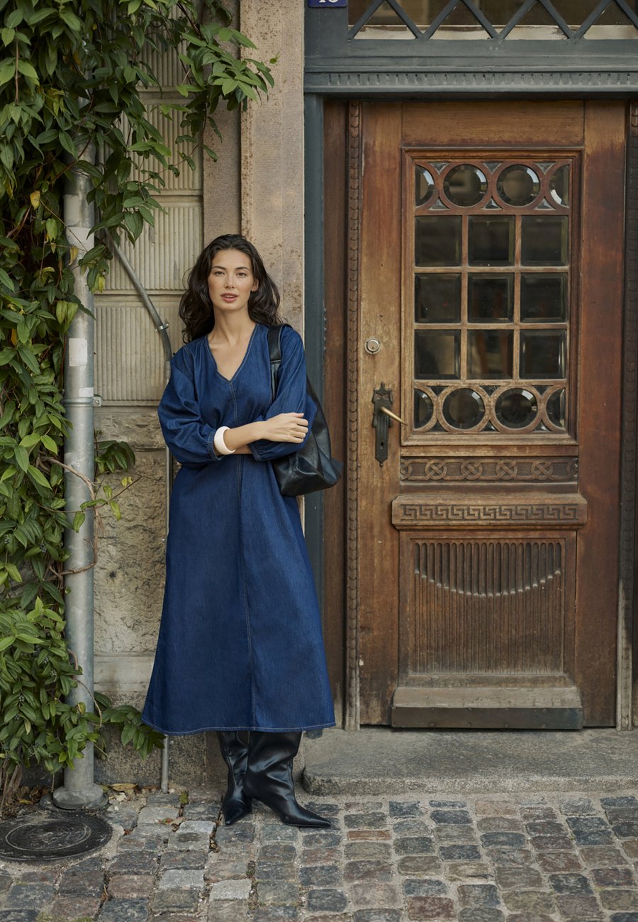 Платье Culture HILKA ARPA, Rinse Wash/Dark-Blue Denim
Платье Culture HILKA ARPA, Rinse Wash/Dark-Blue Denim