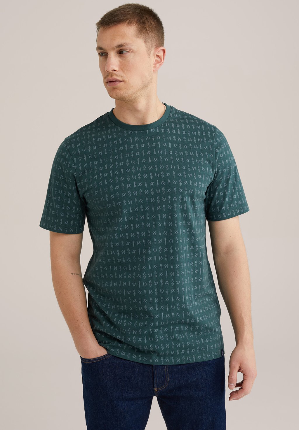 Футболка с принтом WE Fashion, темно-зеленый 
Футболка с принтом WE Fashion, темно-зеленый