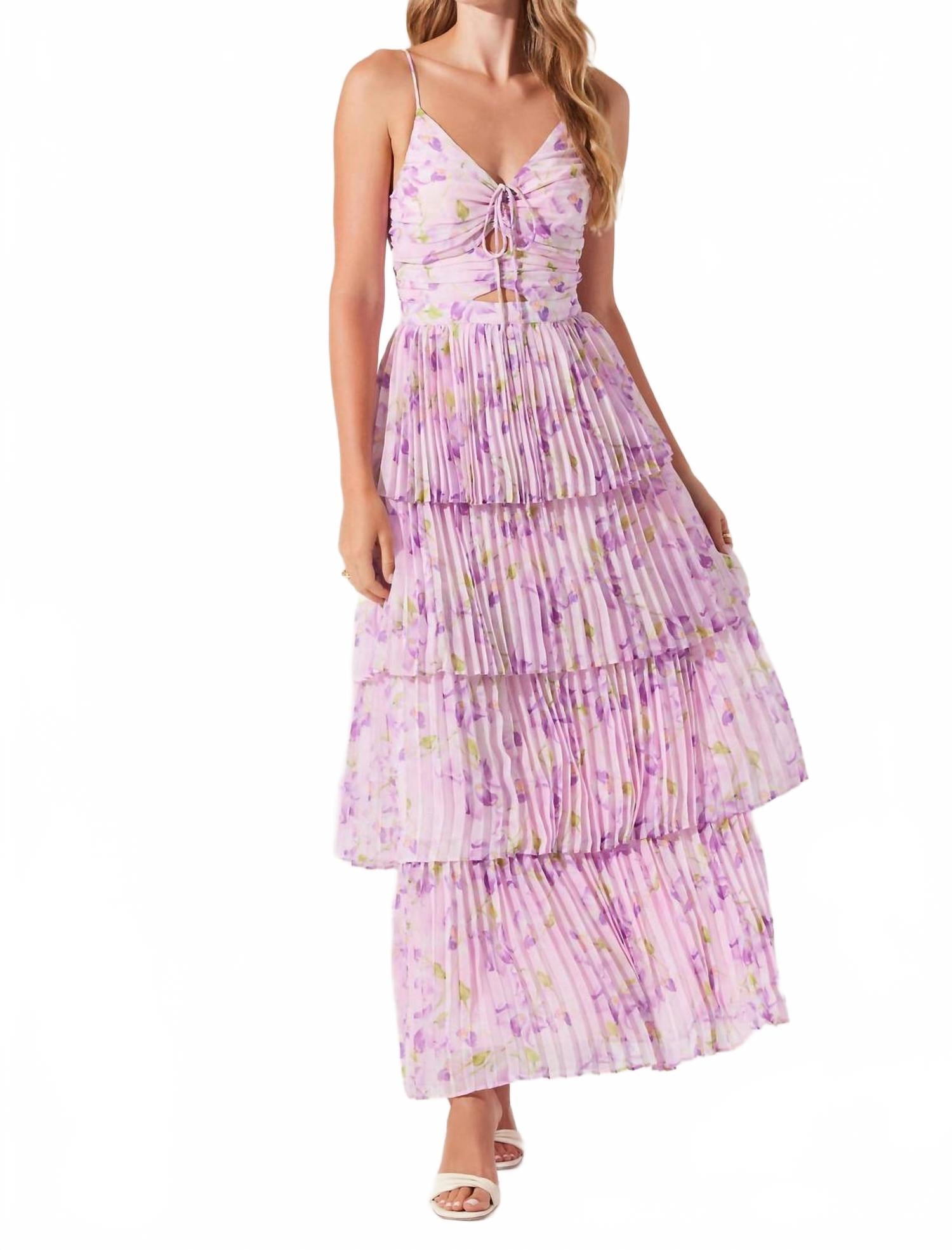 Женское платье Daytona в сиреневый цветочек ASTR
Женское платье Daytona в сиреневый цветочек ASTR