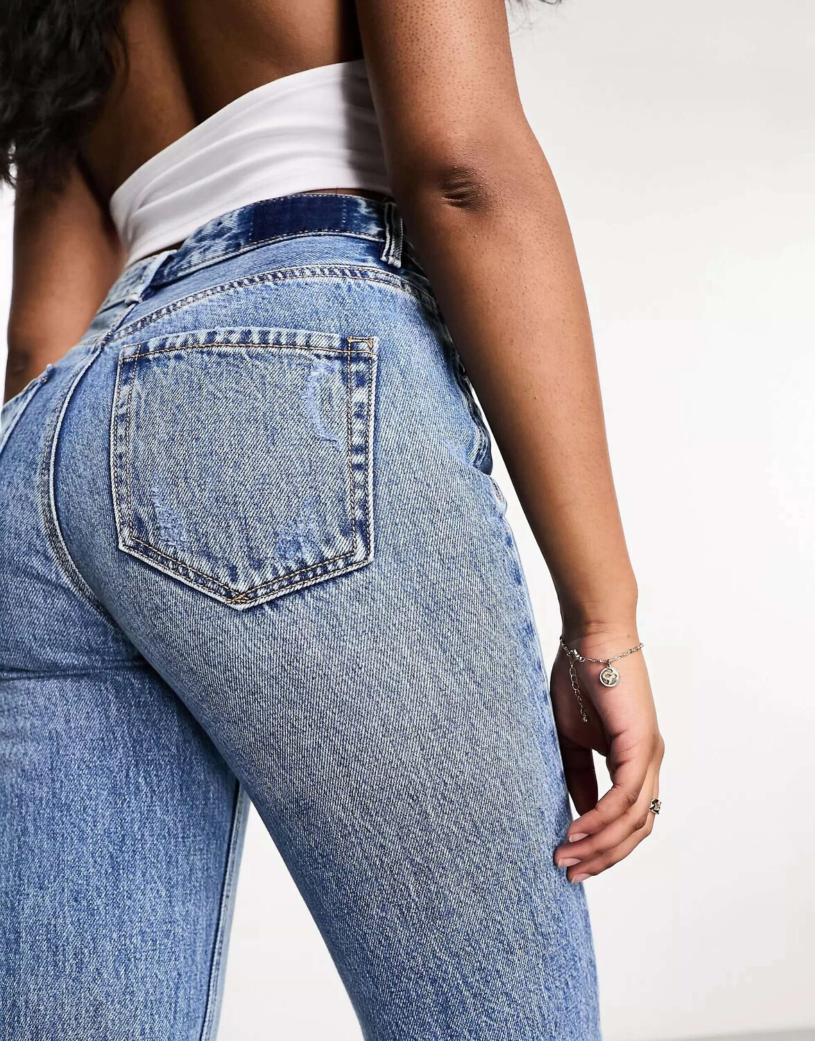 Синие джинсы прямого кроя Vero Moda Hailey
Синие джинсы прямого кроя Vero Moda Hailey