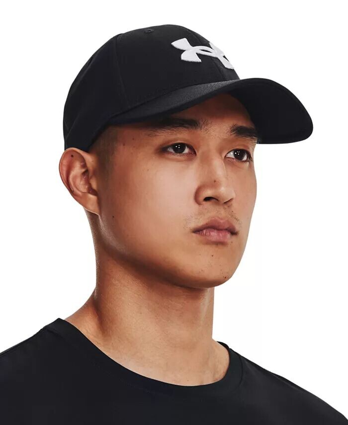 Мужская бейсболка UA Blitzing Under Armour, черный
Мужская бейсболка UA Blitzing Under Armour, черный