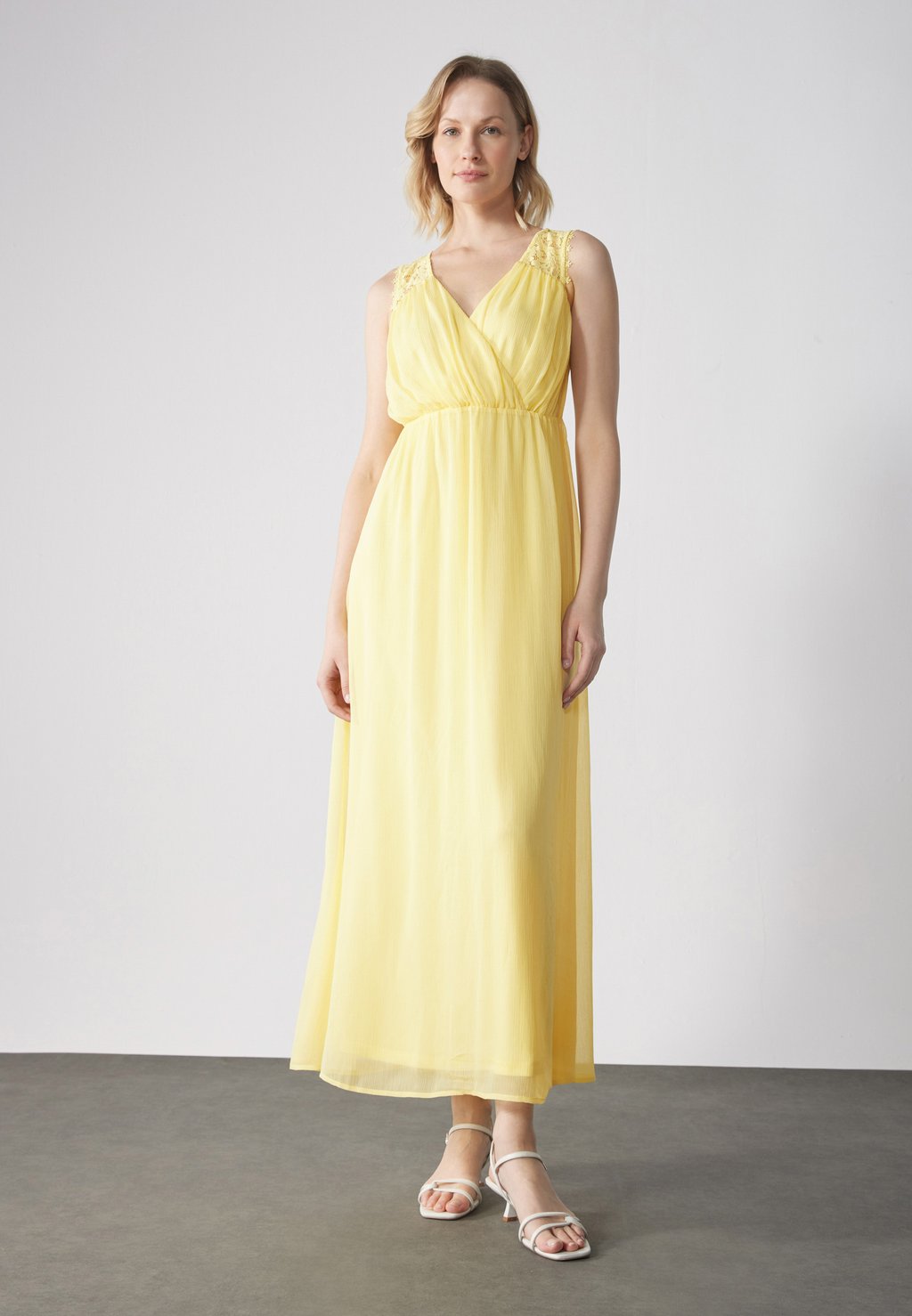 Платье Anna Field by Zalando, светло-желтый
Платье Anna Field by Zalando, светло-желтый