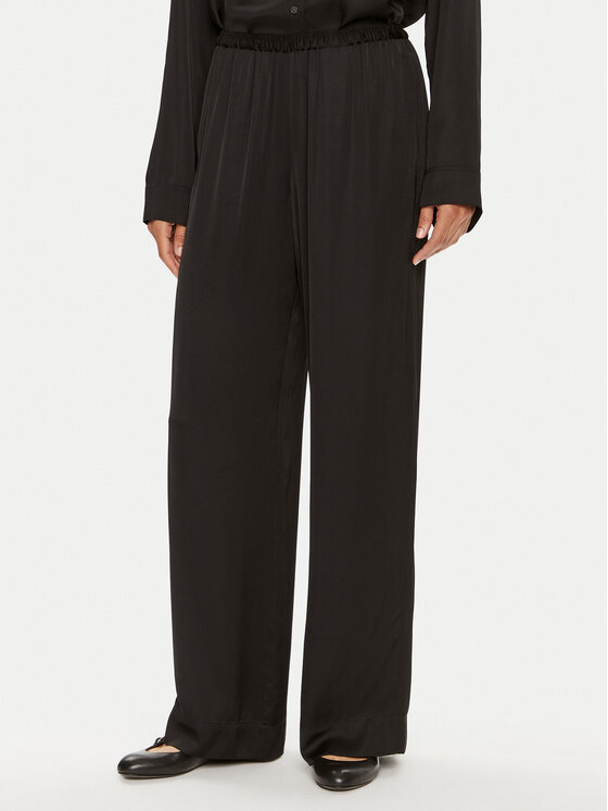 Брюки regular fit 406 1103 10373 Marc O'Polo, черный
Брюки regular fit 406 1103 10373 Marc O'Polo, черный