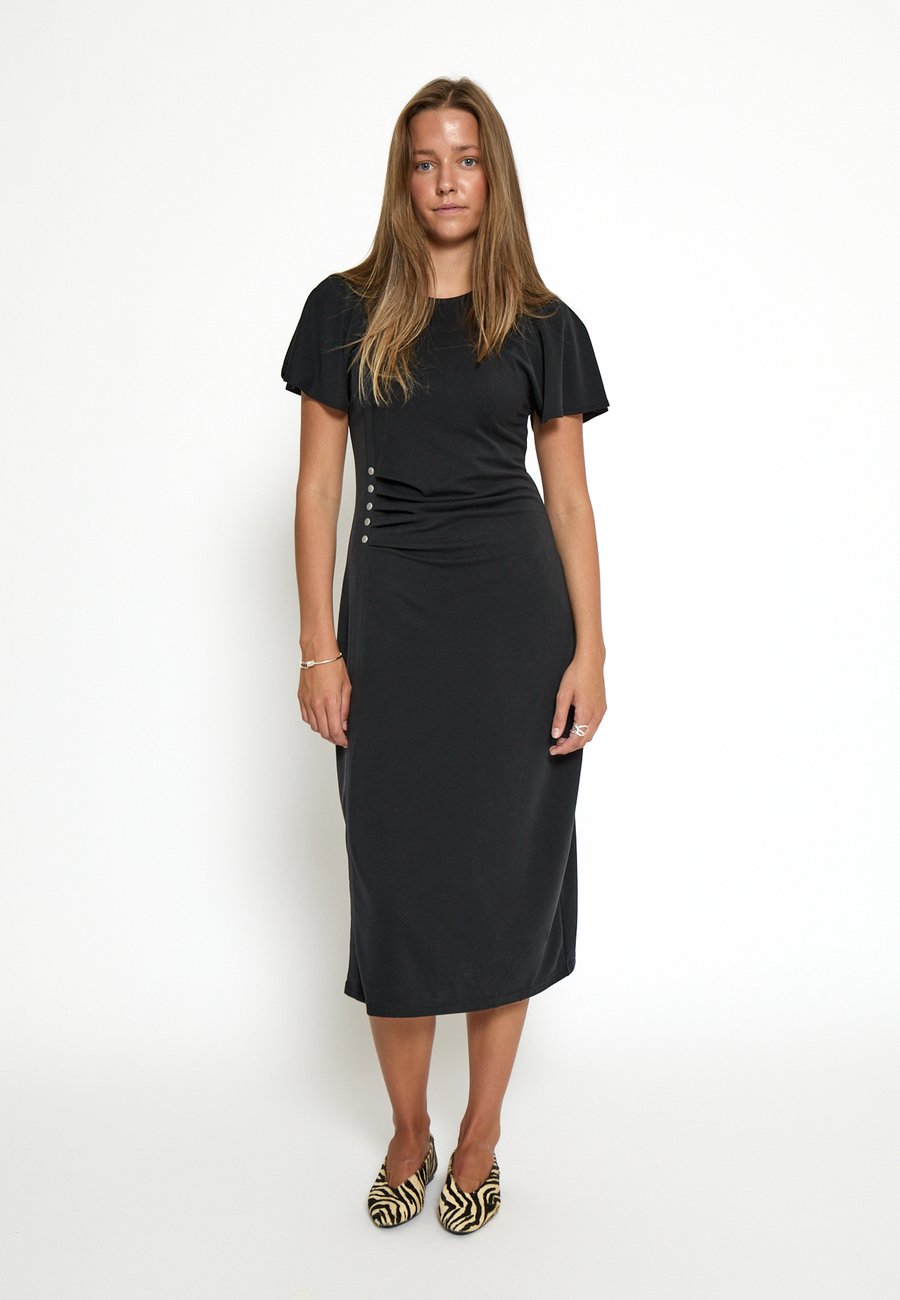 Платье Desires Day dress, Black
Платье Desires Day dress, Black