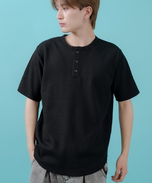 Футболка с коротким рукавом и вафельным воротником-стойкой Sideway Stance, черная
Футболка с коротким рукавом и вафельным воротником-стойкой Sideway Stance, черная