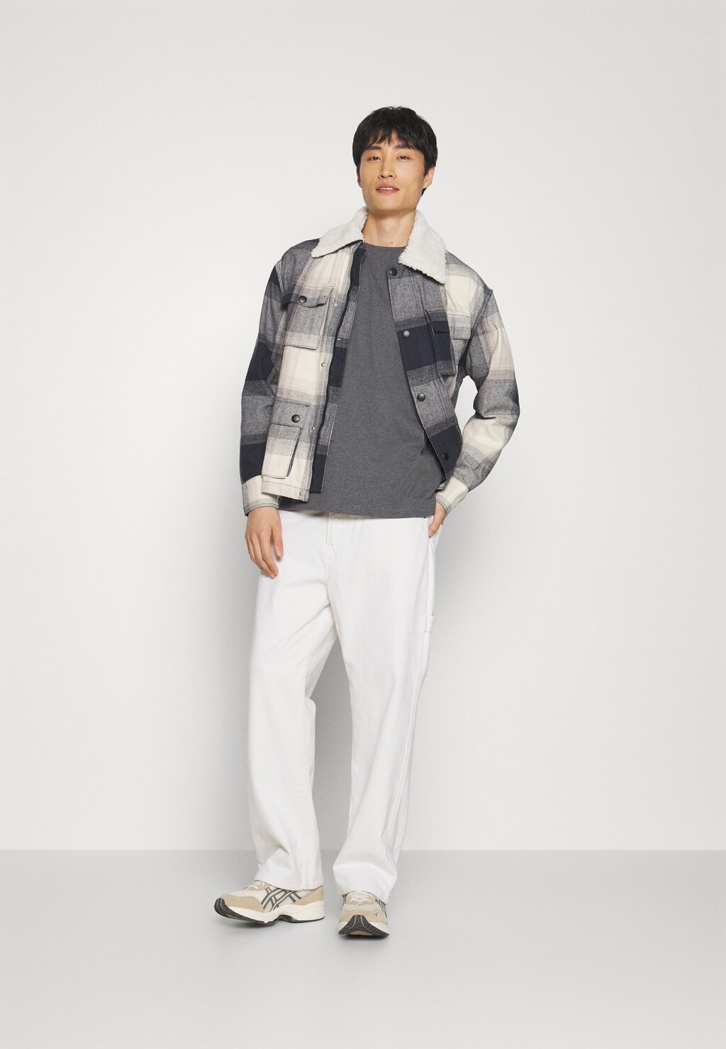 Базовая футболка Shield GANT, пестрый серый
Базовая футболка Shield GANT, пестрый серый