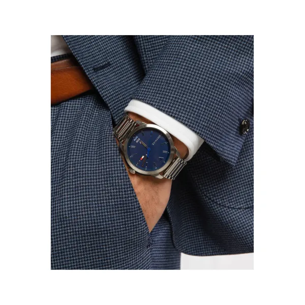 Снекр часы Tommy Hilfiger, серебряный
Снекр часы Tommy Hilfiger, серебряный