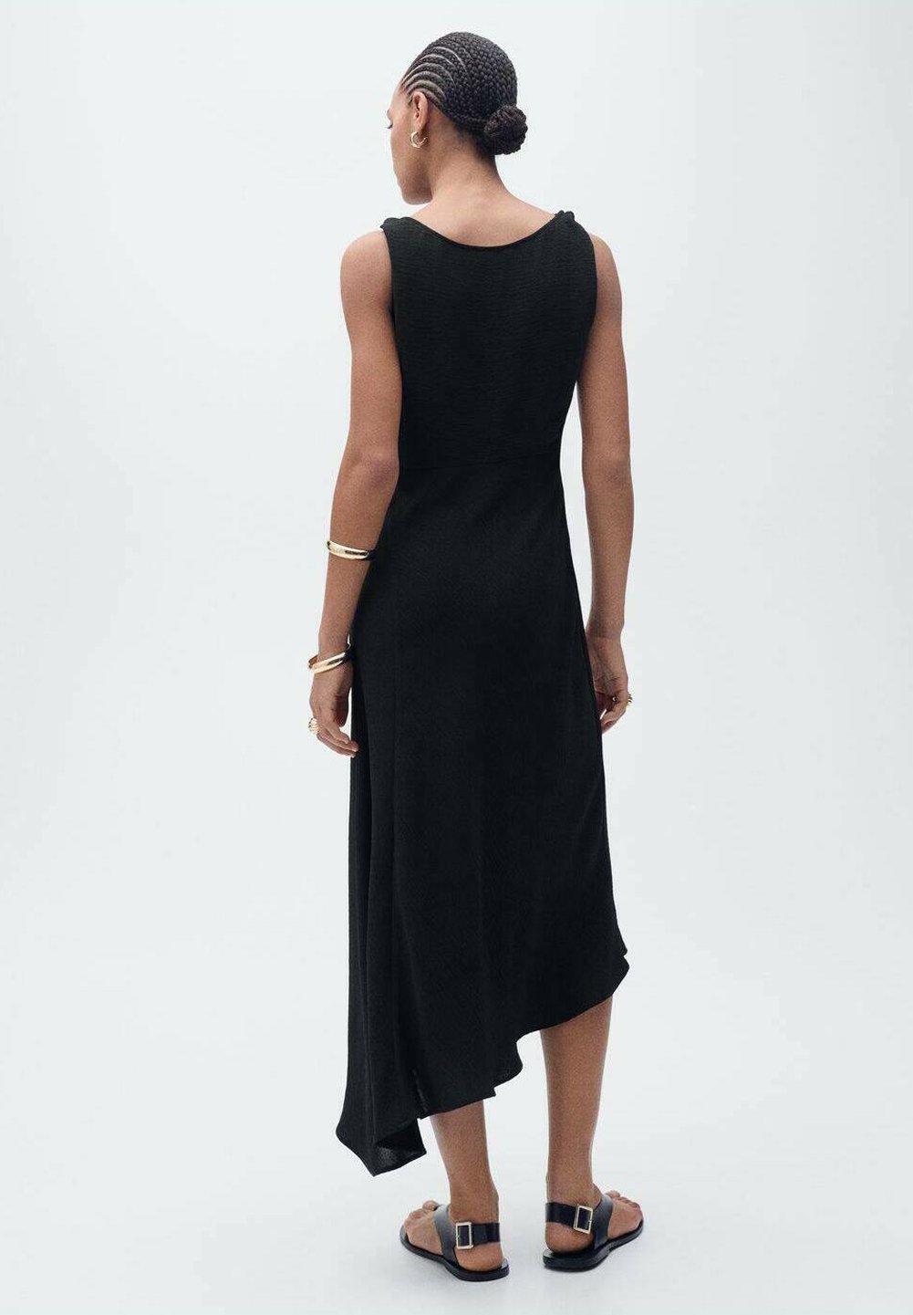 Повседневное платье Mango, черный
Повседневное платье Mango, черный