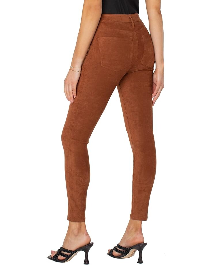 Джинсы Liverpool Los Angeles Abby Ankle in Stretch Suede, цвет Chestnut
Джинсы Liverpool Los Angeles Abby Ankle in Stretch Suede, цвет Chestnut