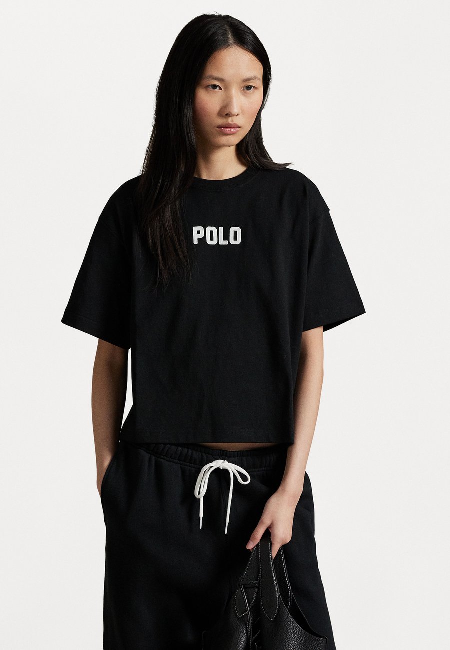 Футболка Polo Ralph Lauren LOGO COTTON JERSEY CREWNECK TEE, Black
Футболка Polo Ralph Lauren LOGO COTTON JERSEY CREWNECK TEE, Black