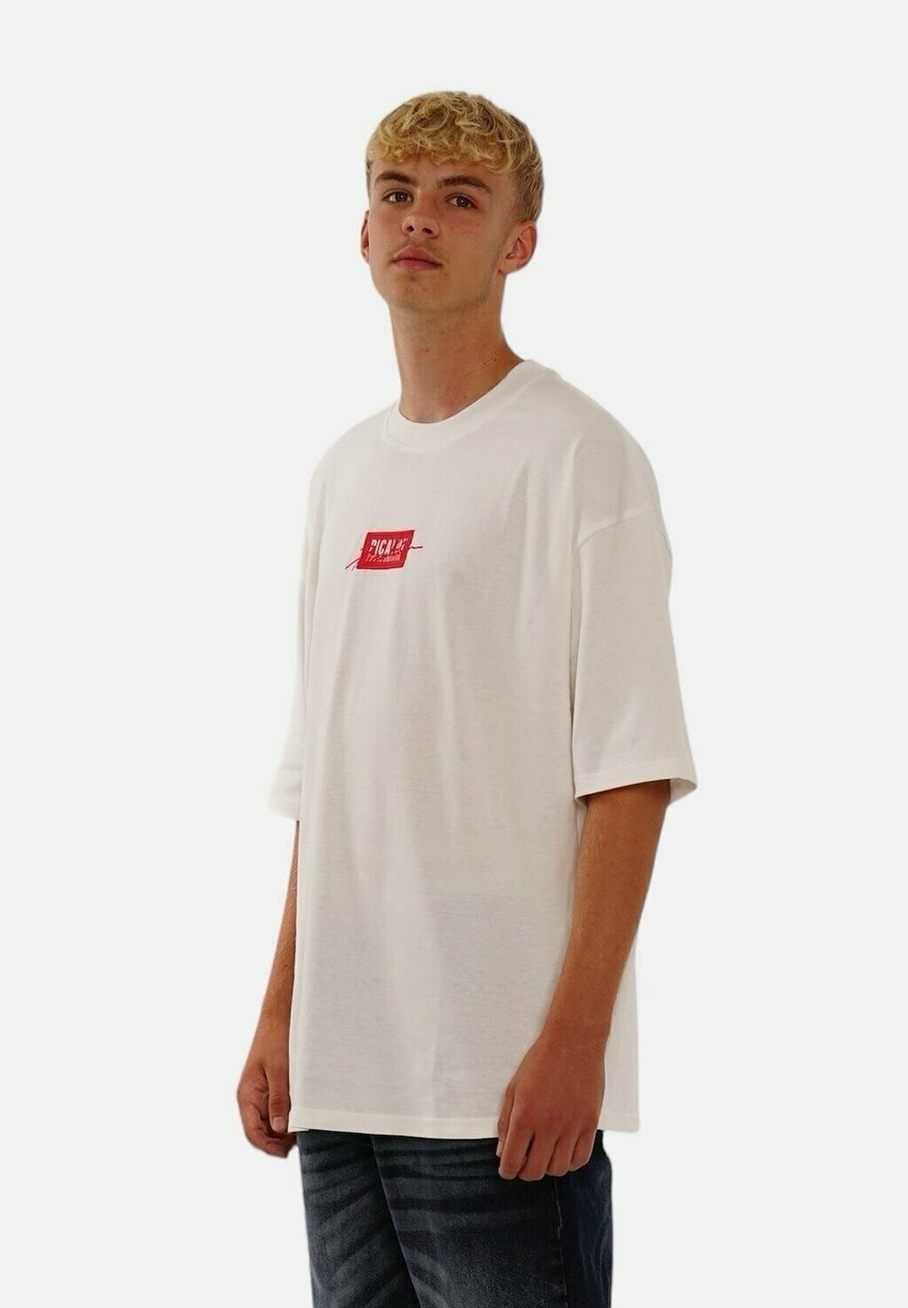 Футболка с принтом OVERSIZE EMPHASIZE Picaldi, кремовый
Футболка с принтом OVERSIZE EMPHASIZE Picaldi, кремовый