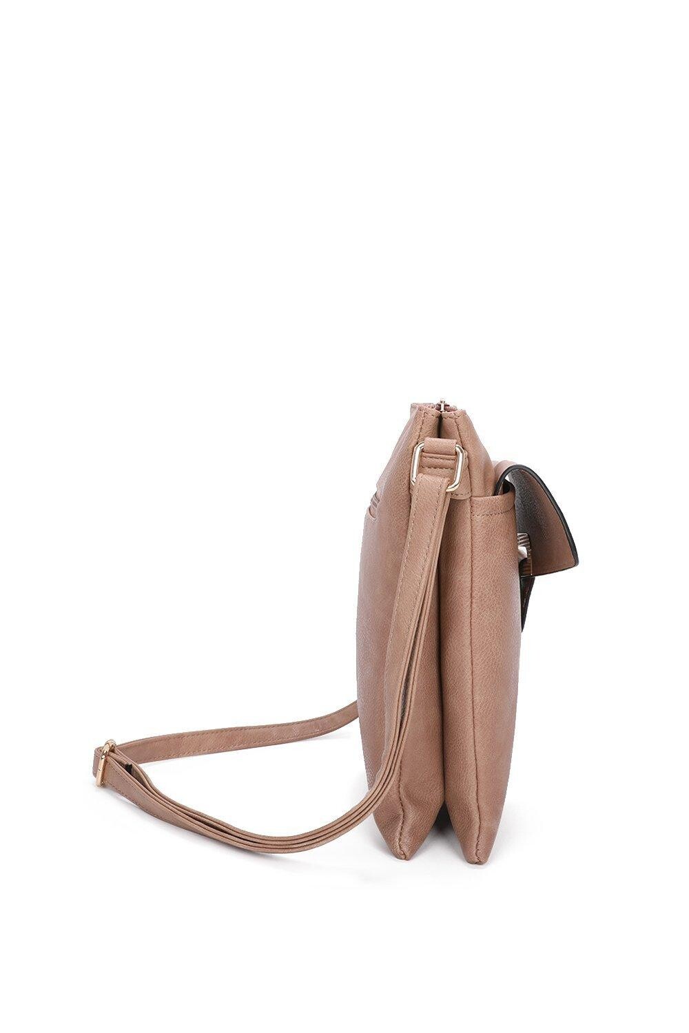 Сумка через плечо из искусственной кожи с тремя отделениями Clasico и пряжкой с золотым акцентом Fontanella Fashion, бежевый
Сумка через плечо из искусственной кожи с тремя отделениями Clasico и пряжкой с золотым акцентом Fontanella Fashion, бежевый