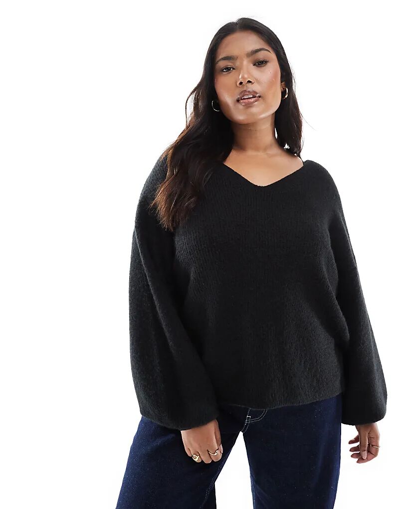 Пушистый джемпер Threadbare Plus свободного кроя с V-образным вырезом черного цвета
Пушистый джемпер Threadbare Plus свободного кроя с V-образным вырезом черного цвета