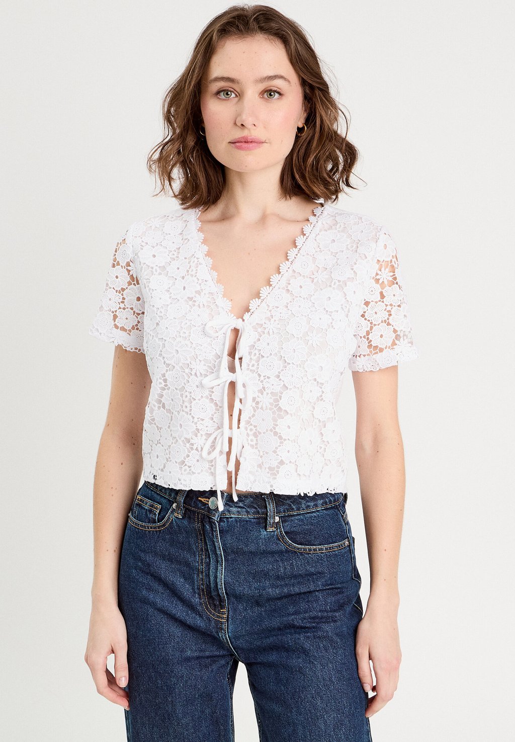 Блуза GEKNOTETES Cache Cache, белый
Блуза GEKNOTETES Cache Cache, белый