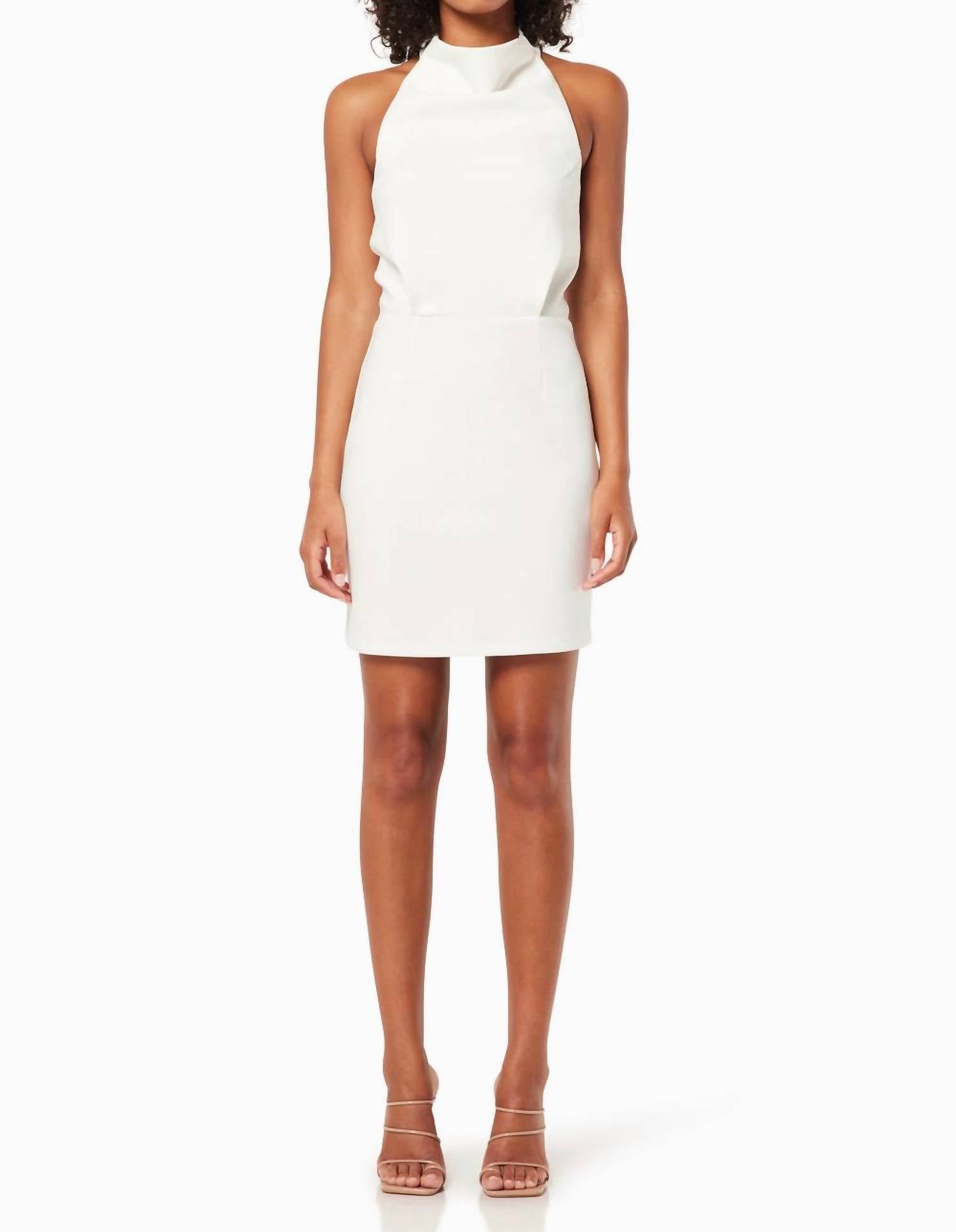 Платье Philippa Day цвета слоновой кости ELLIATT 
Платье Philippa Day цвета слоновой кости ELLIATT