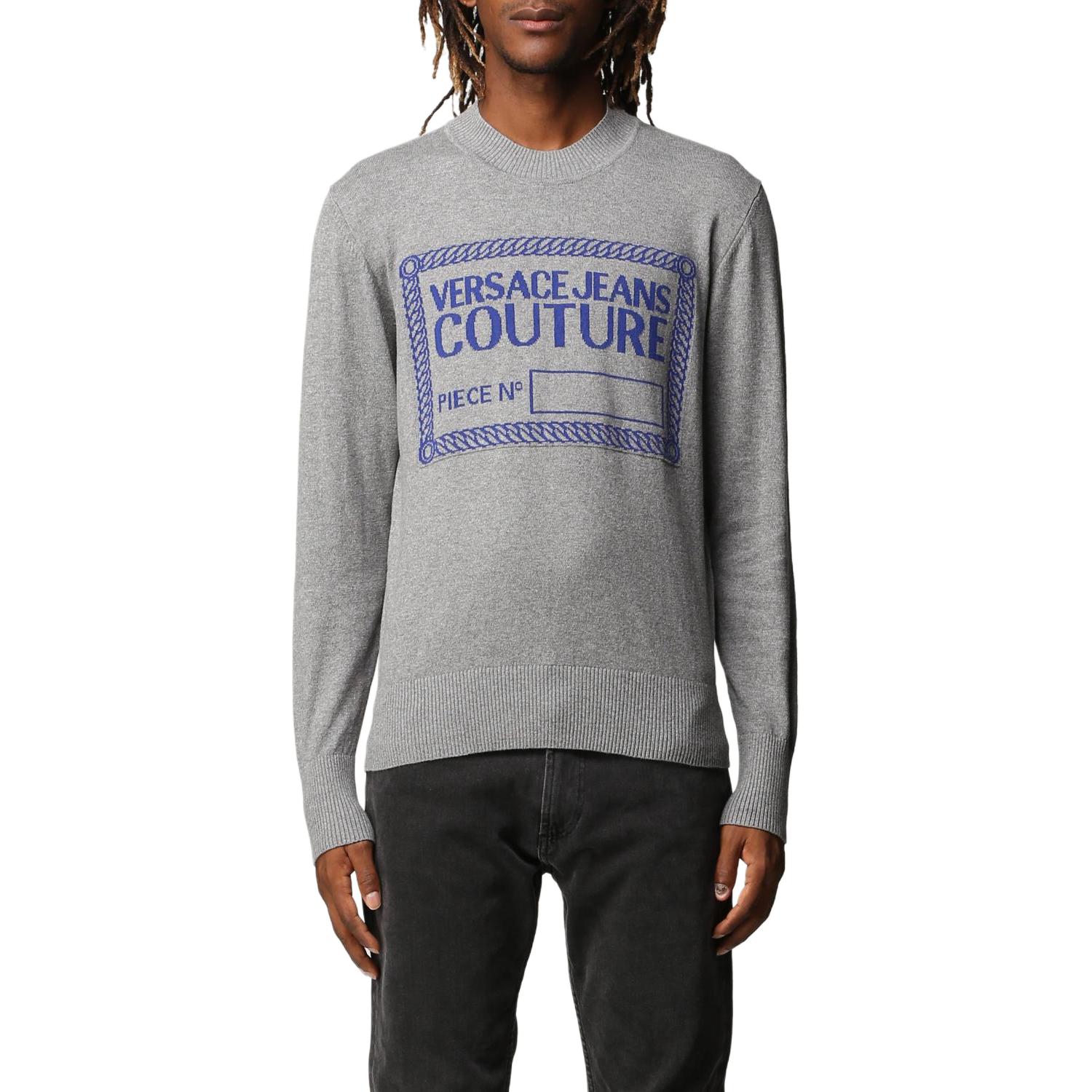 VERSACE Трикотажный свитер для мужчин, серый, с круглым вырезом, умеренная посадка
VERSACE Трикотажный свитер для мужчин, серый, с круглым вырезом, умеренная посадка